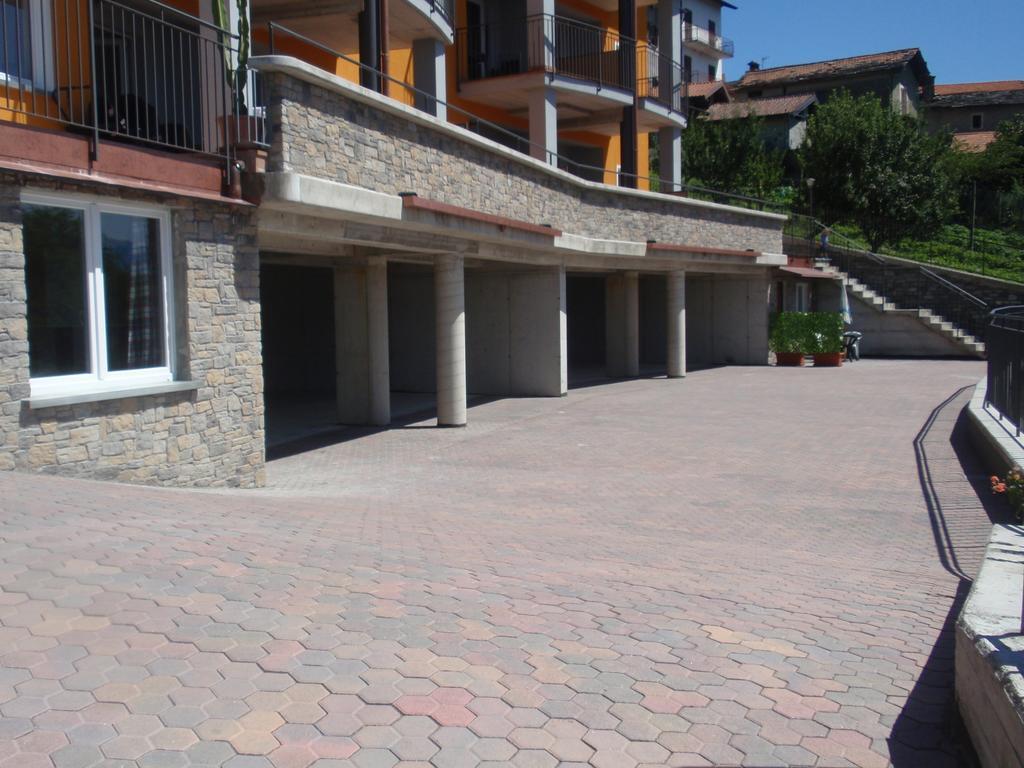 Residence Le Azalee & Spa Vercana Eksteriør bilde